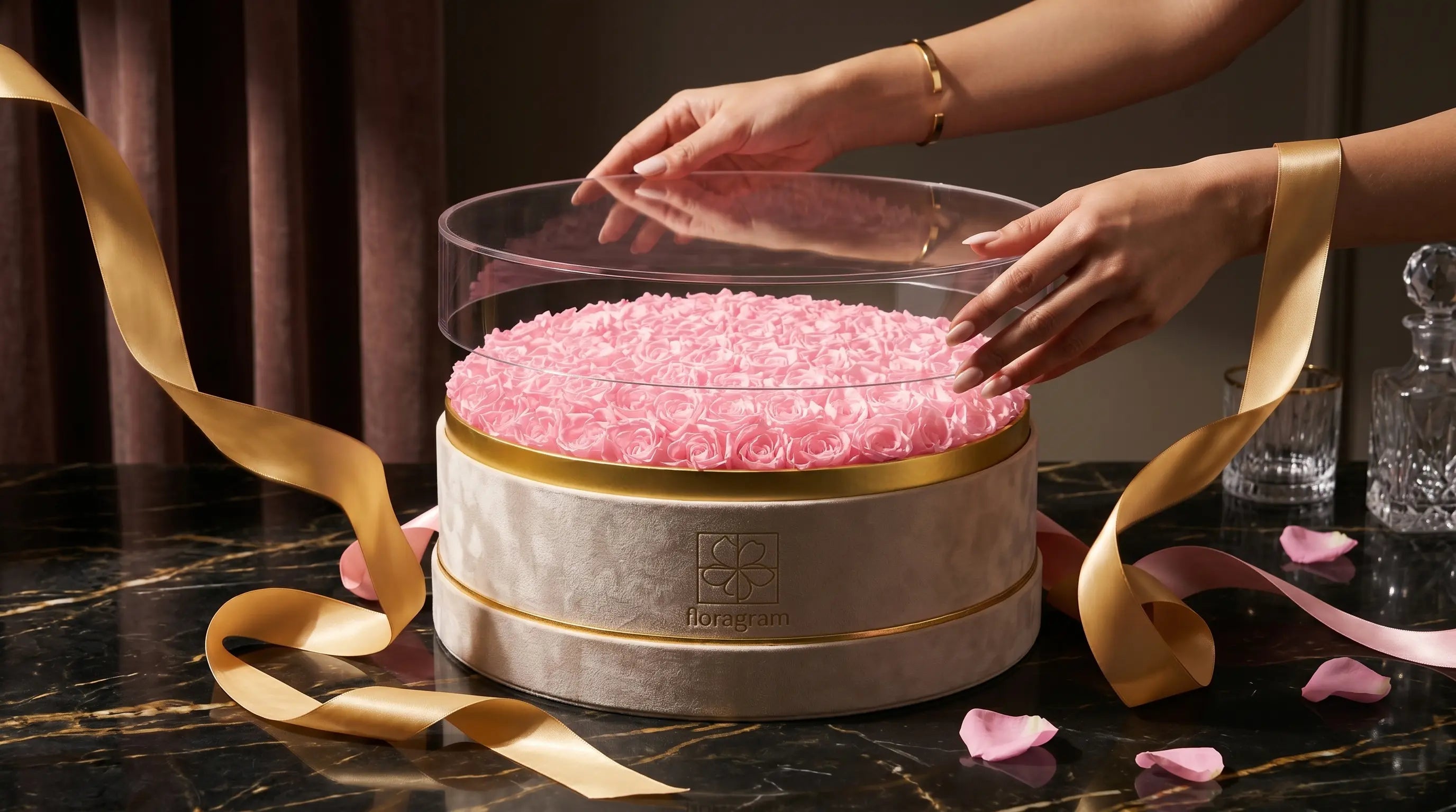 Gift Wrapping That Feels as Good as the Gift: The Floragram Unboxing Experience
